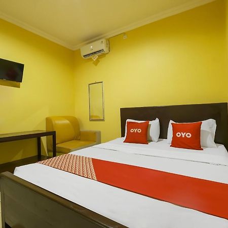Oyo 92483 Hotel Kirana Salatiga Exterior foto