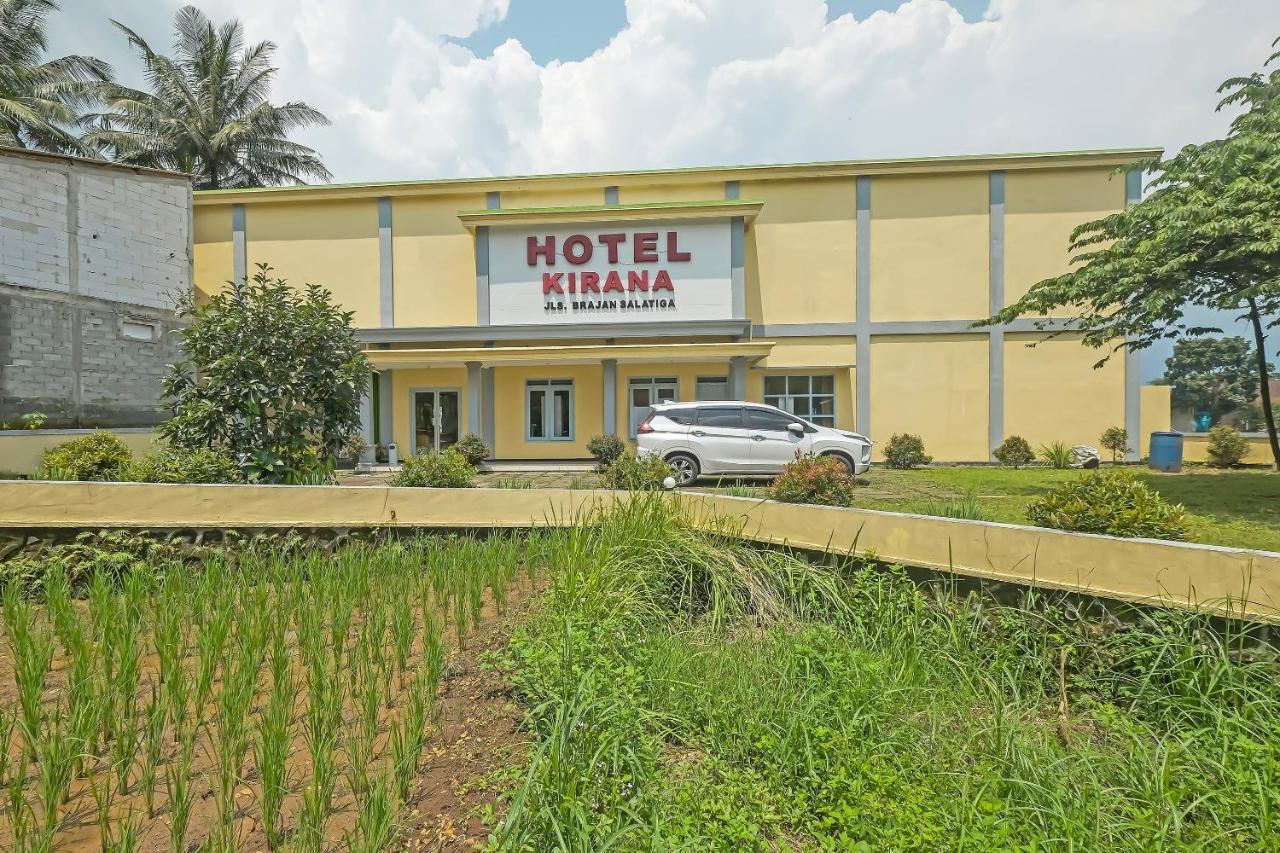 Oyo 92483 Hotel Kirana Salatiga Exterior foto
